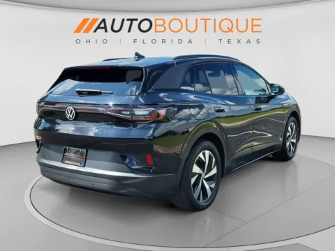More photos of 2023 Volkswagen ID.4 Pro at Auto Boutique Ohio, OH