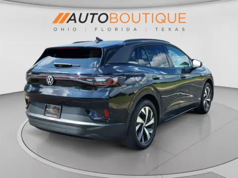 More photos of 2023 Volkswagen ID.4 Pro at Auto Boutique Ohio, OH