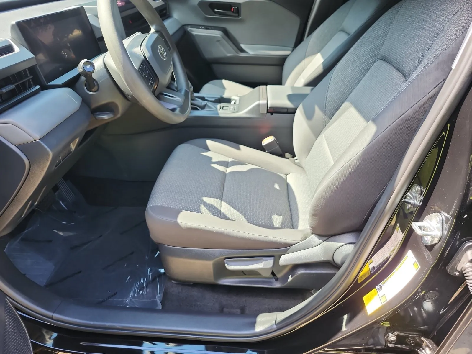 Toyota RAV4 photo 10