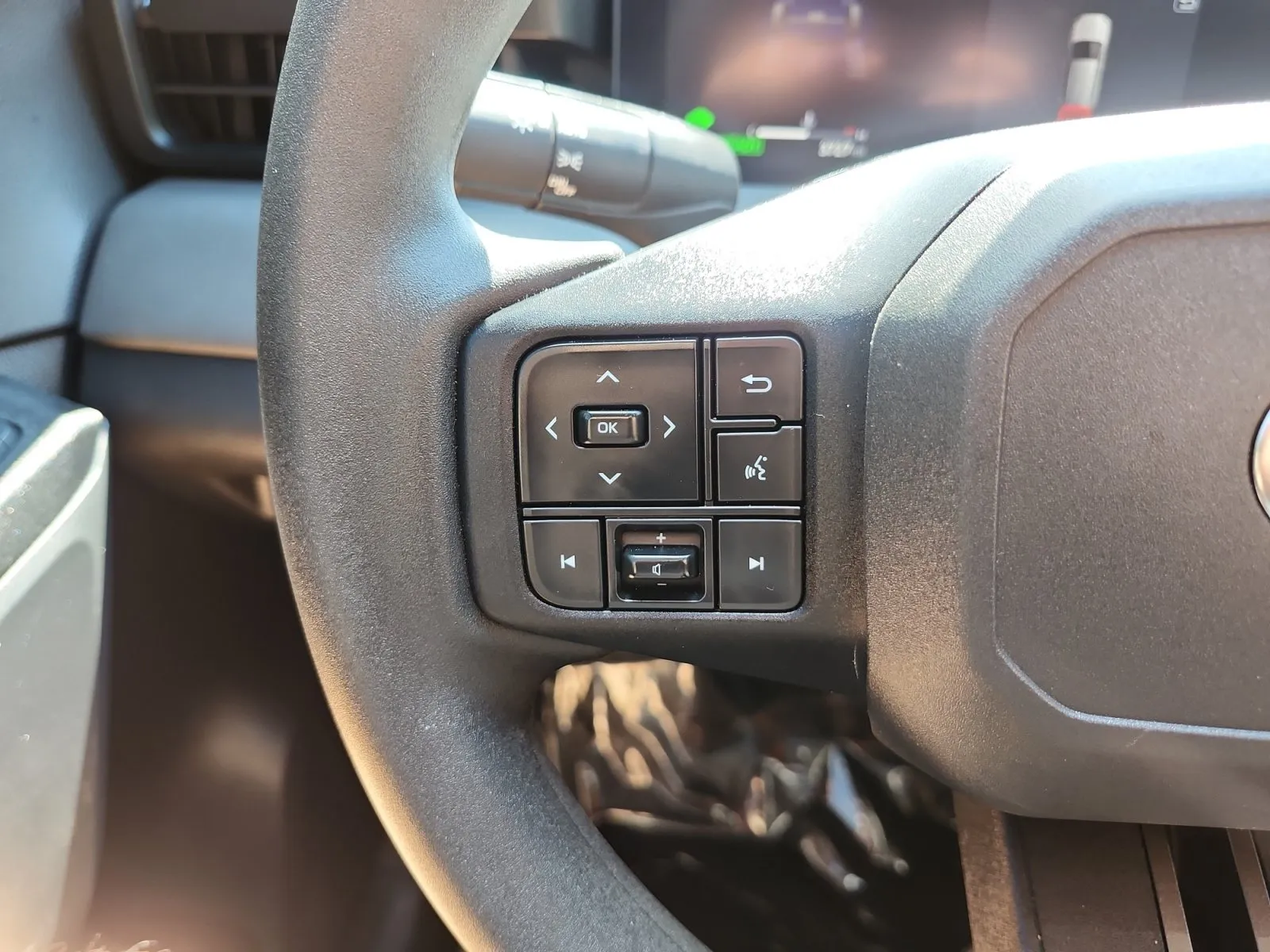 Toyota RAV4 photo 24