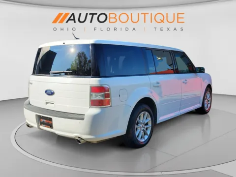 More photos of 2015 Ford Flex SE at Auto Boutique Ohio, OH