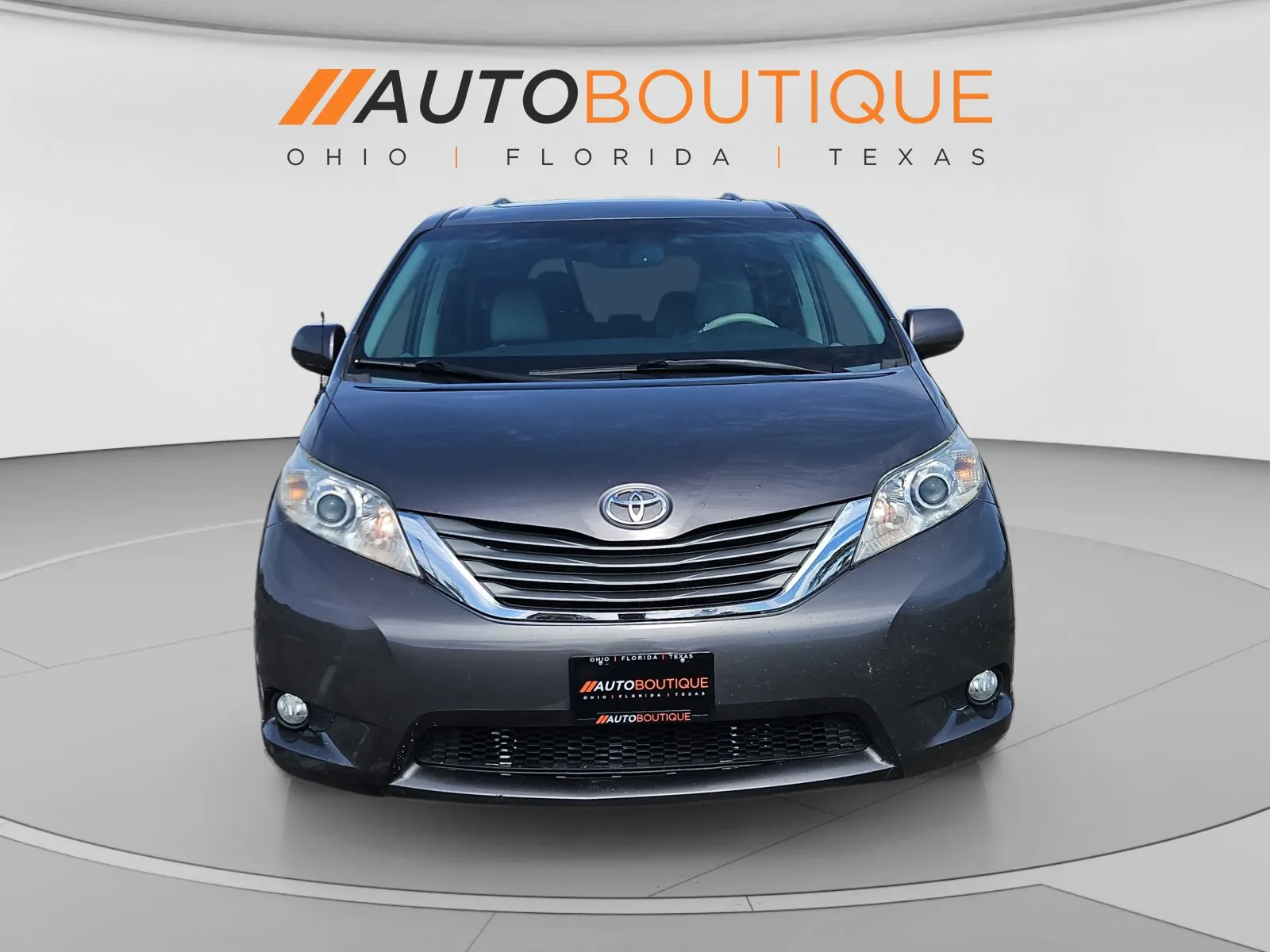 Toyota Sienna photo 8