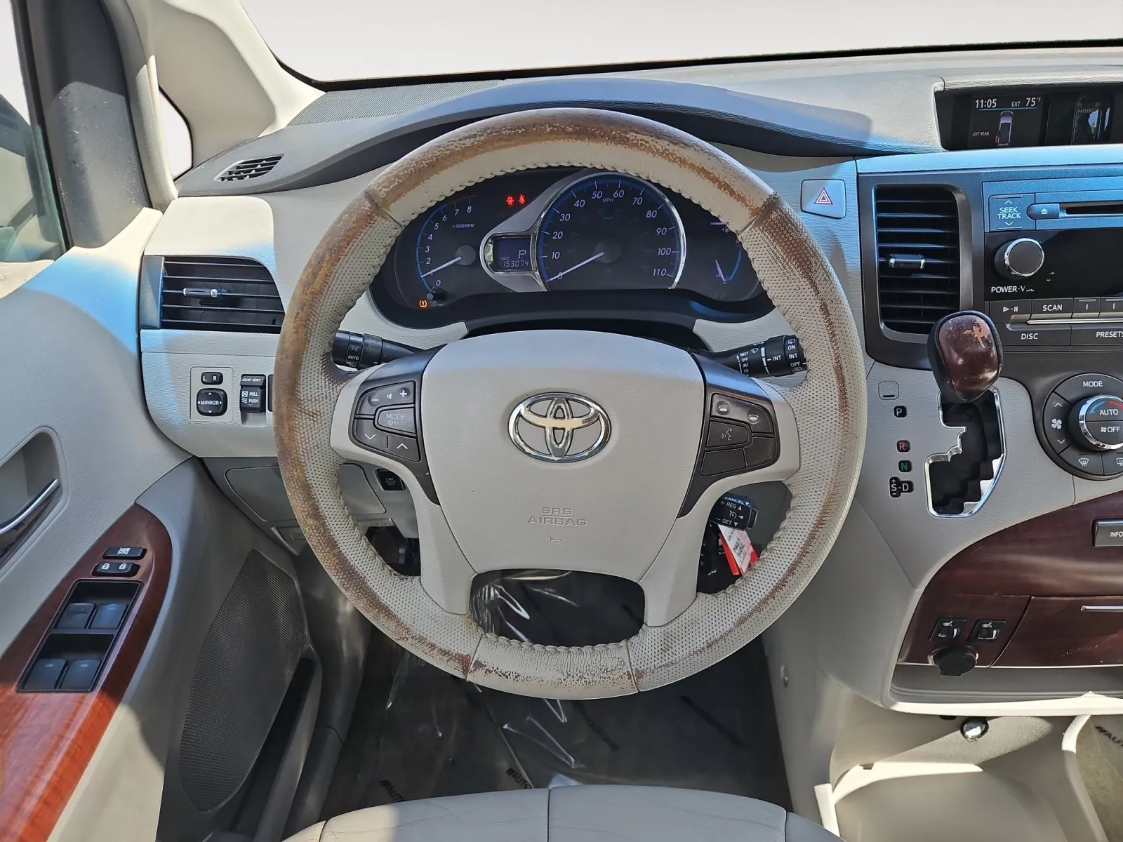Toyota Sienna photo 12