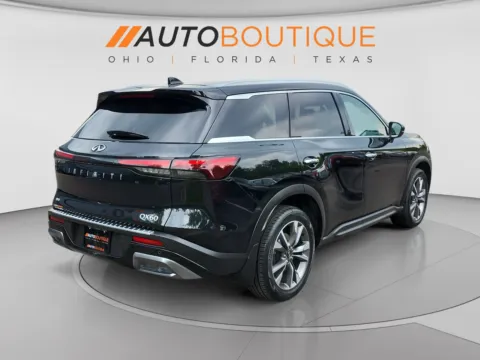 More photos of 2022 INFINITI QX60 LUXE at Auto Boutique Ohio, OH