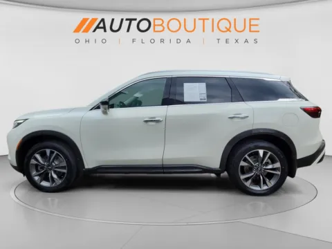 Photos of 2023 INFINITI QX60 LUXE for sale in Columbus, OH at Auto Boutique Ohio