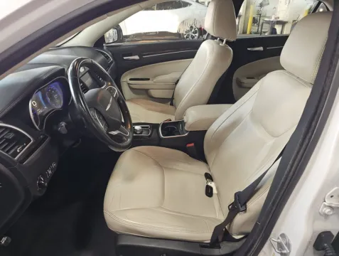 More photos of 2016 Chrysler 300 Anniversary Edition at Auto Boutique Ohio, OH