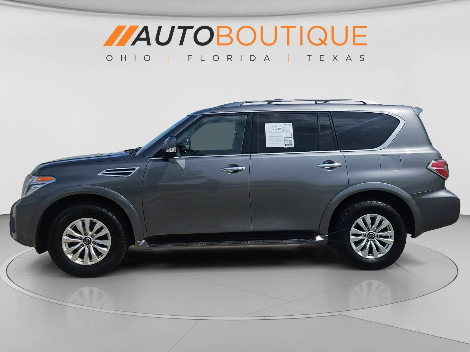 Nissan Armada photo 2
