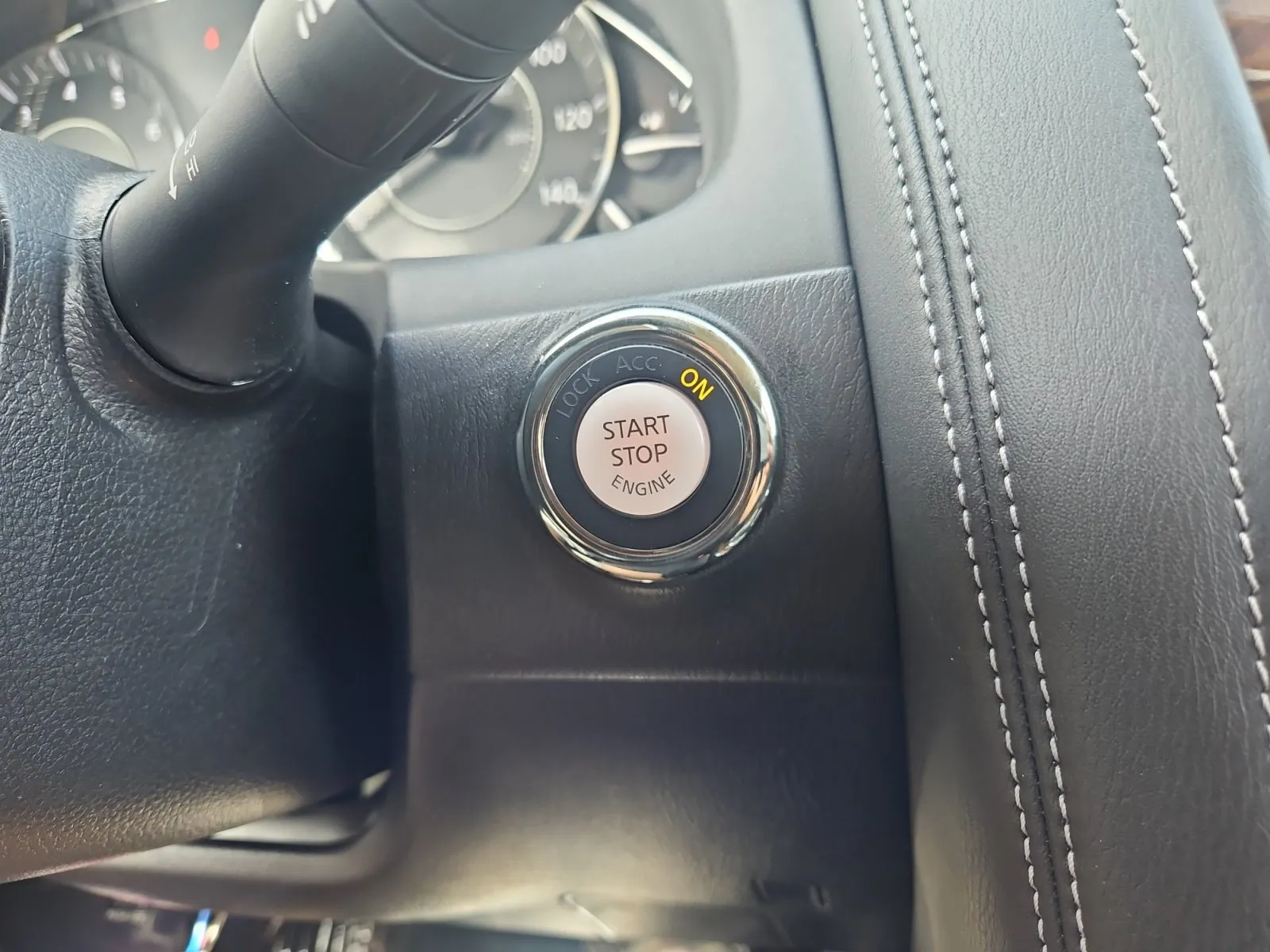 Nissan Armada photo 21