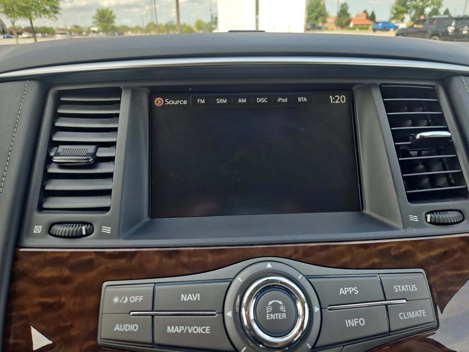 Nissan Armada photo 20