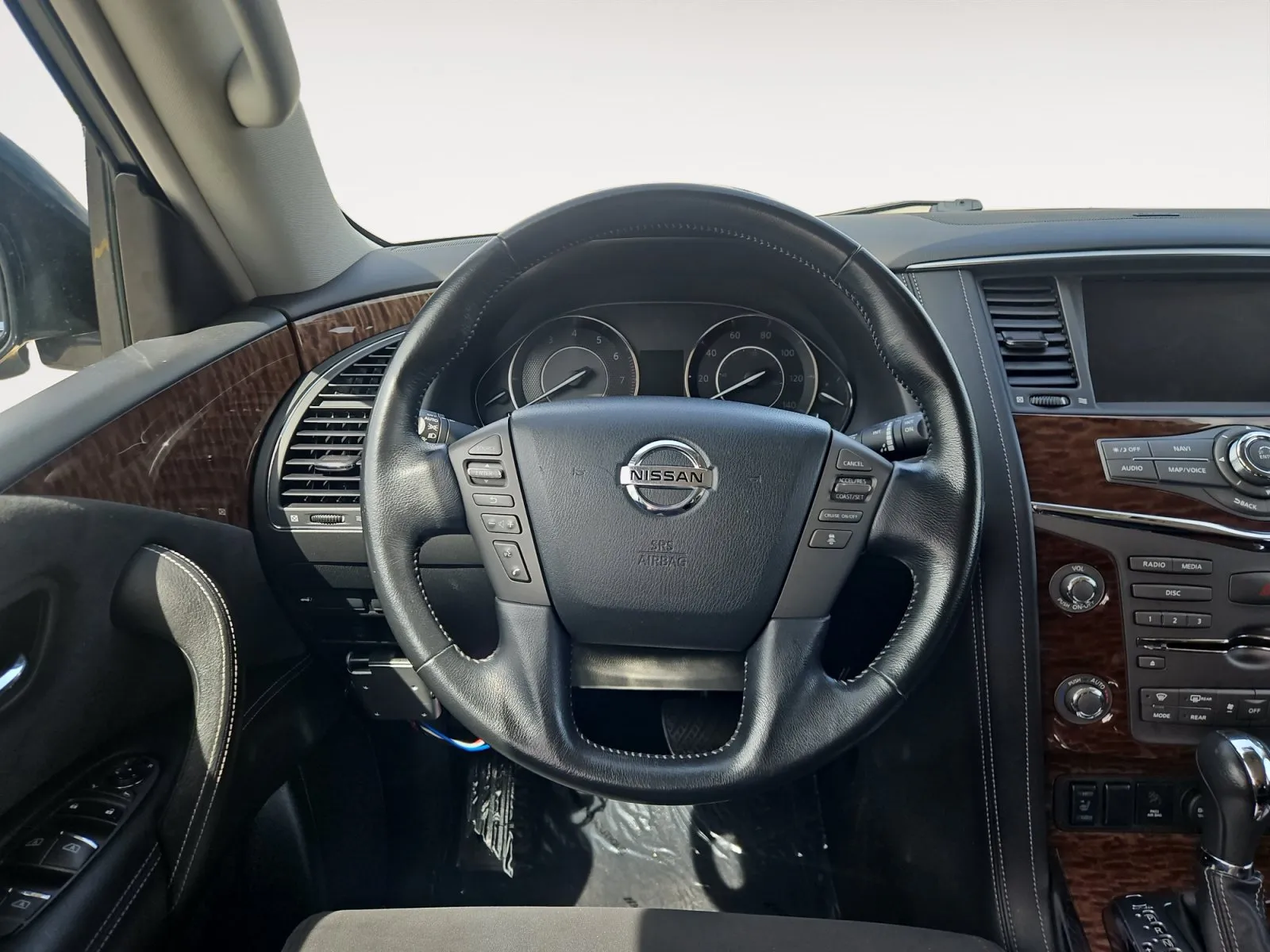 Nissan Armada photo 12