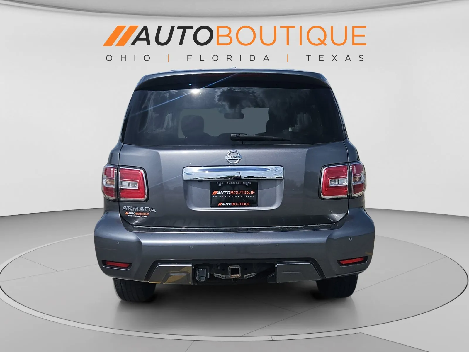 Nissan Armada photo 4