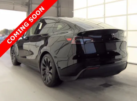 More photos of 2022 Tesla Model Y Performance at Auto Boutique Ohio, OH