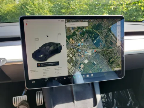 More photos of 2022 TESLA MODEL Y Performance at Auto Boutique Ohio, OH