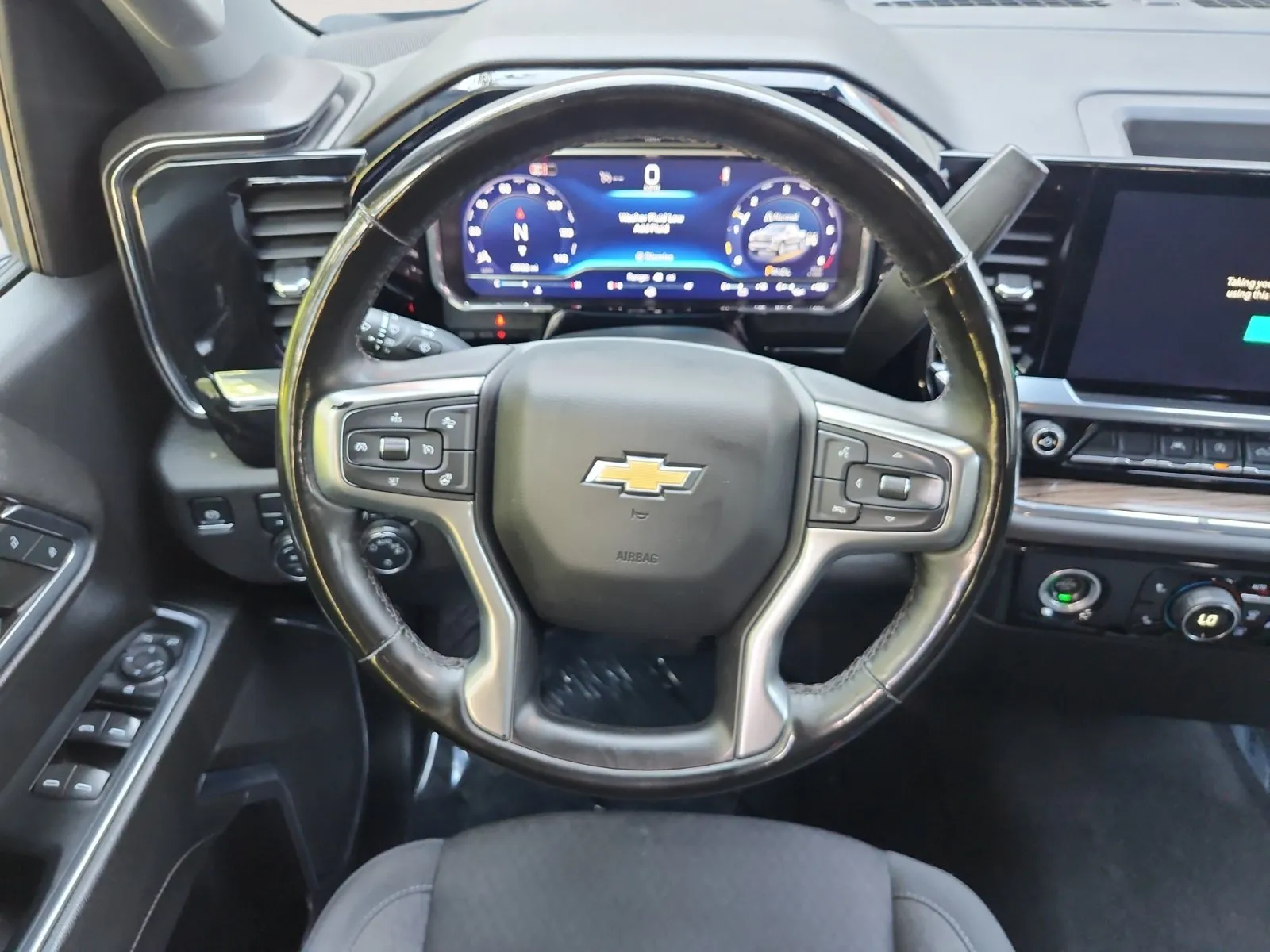 Chevrolet Silverado photo 12