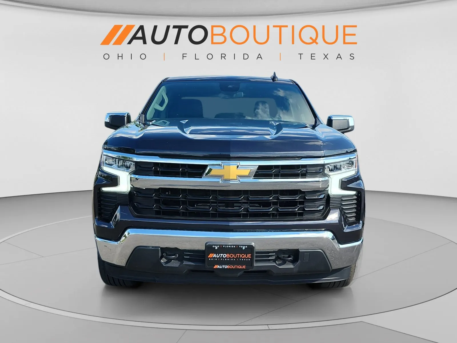 Chevrolet Silverado photo 8