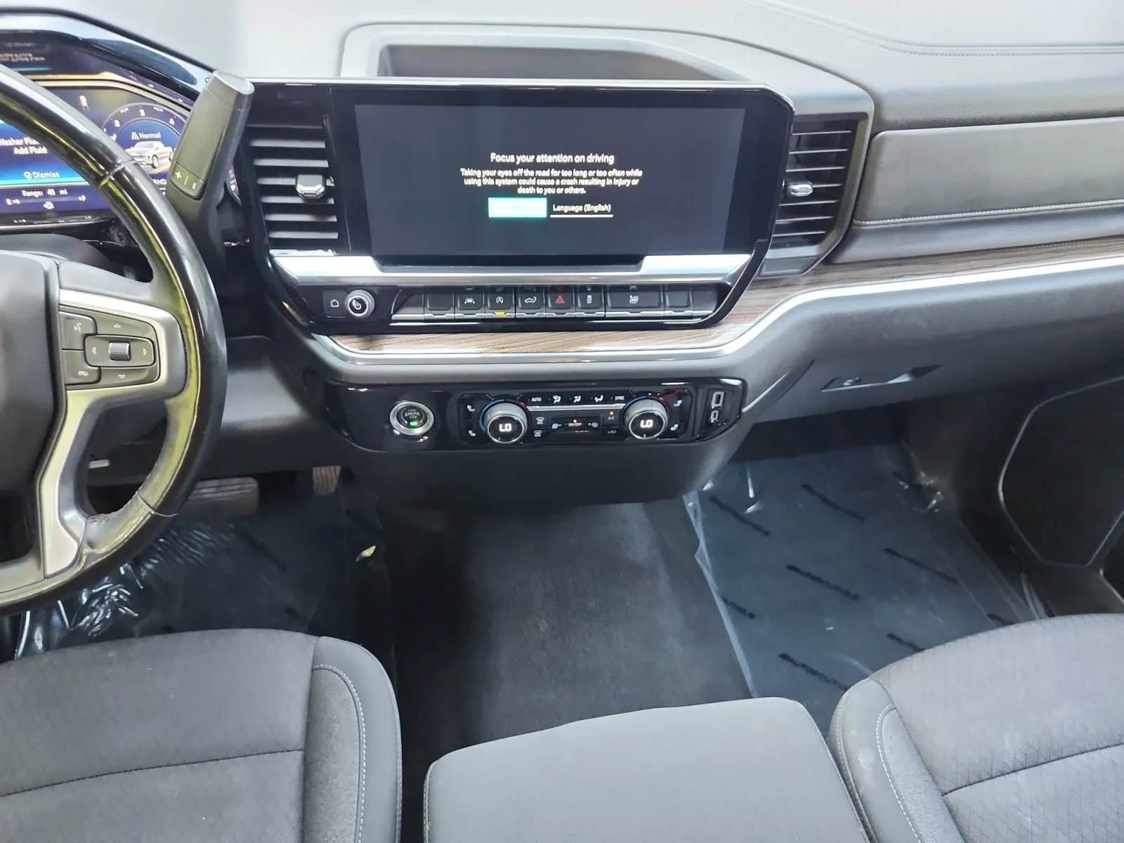 Chevrolet Silverado photo 11