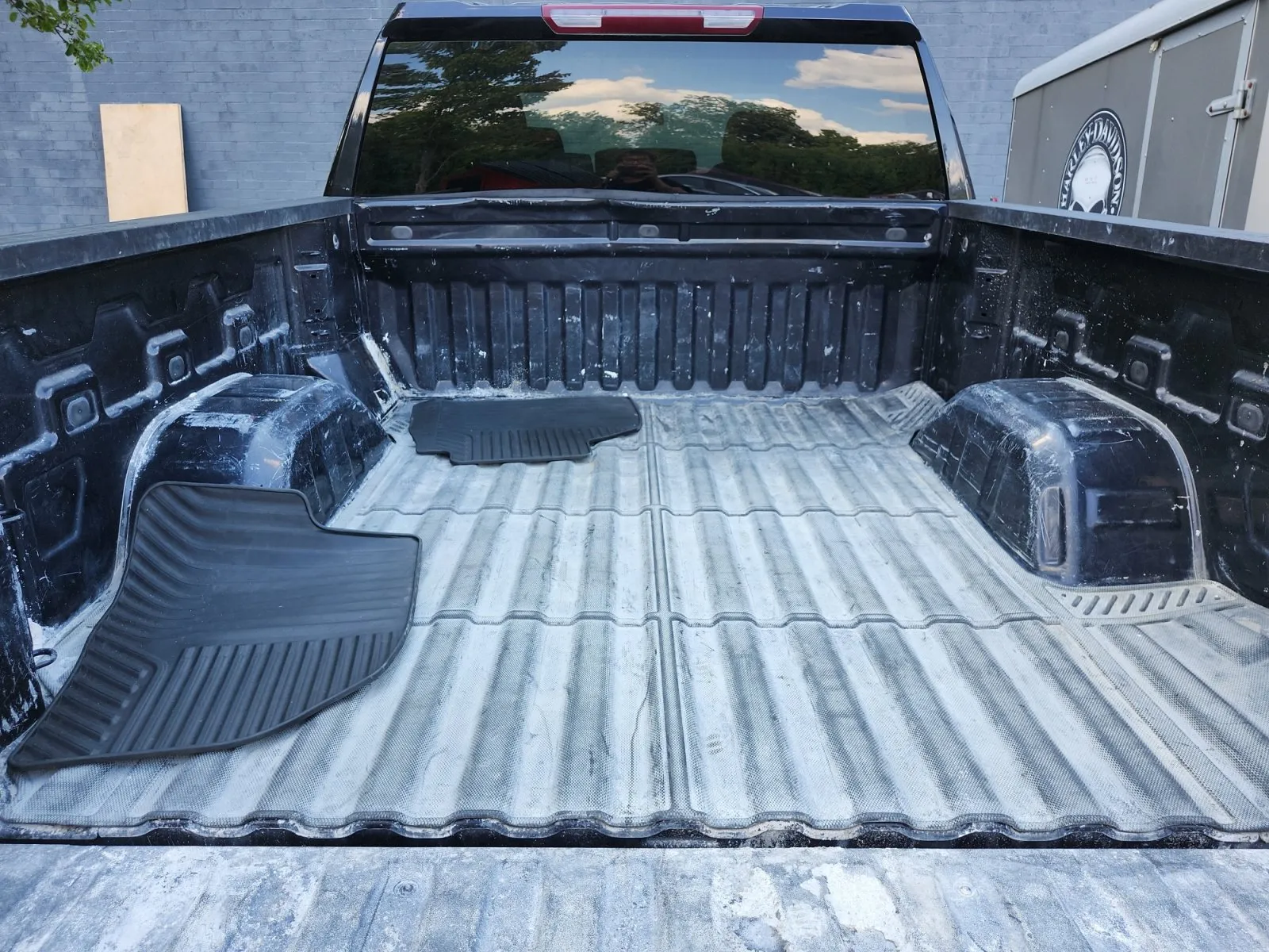 Chevrolet Silverado photo 16