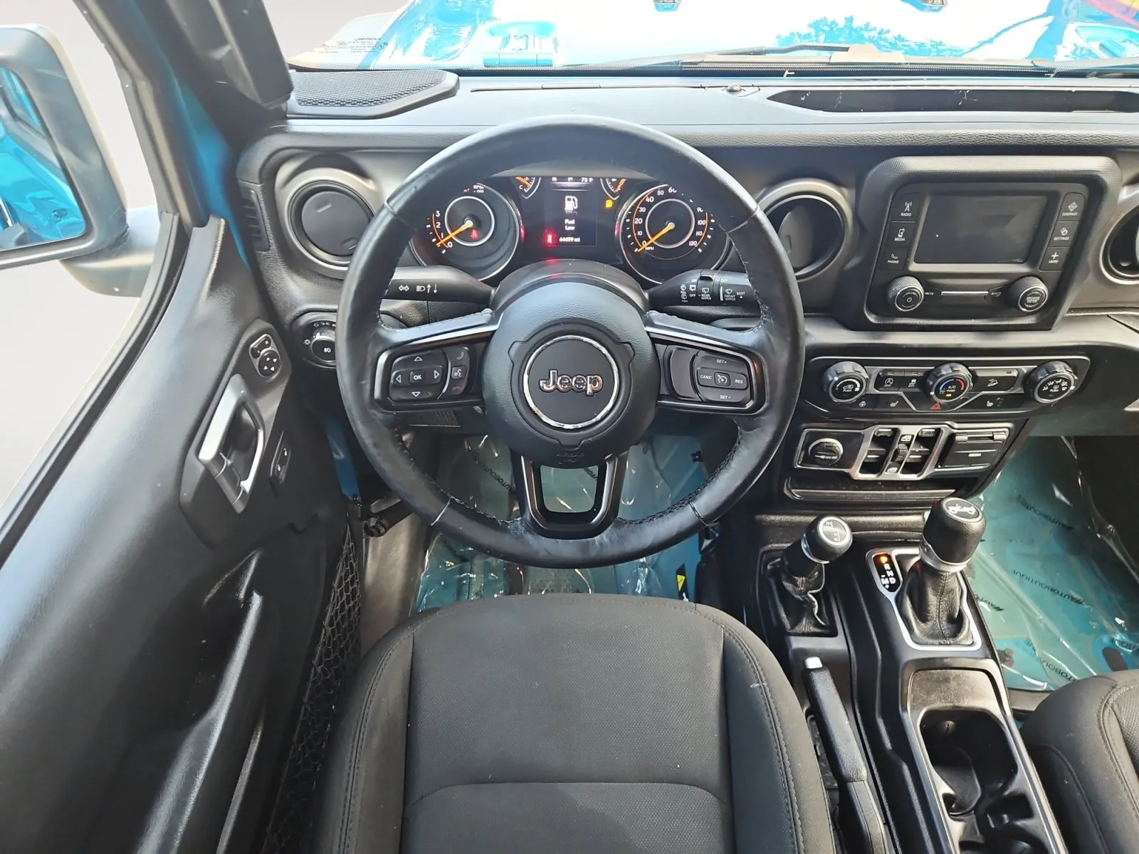 Jeep Wrangler photo 10