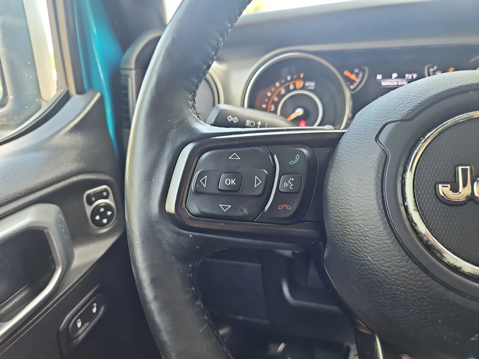 Jeep Wrangler photo 24