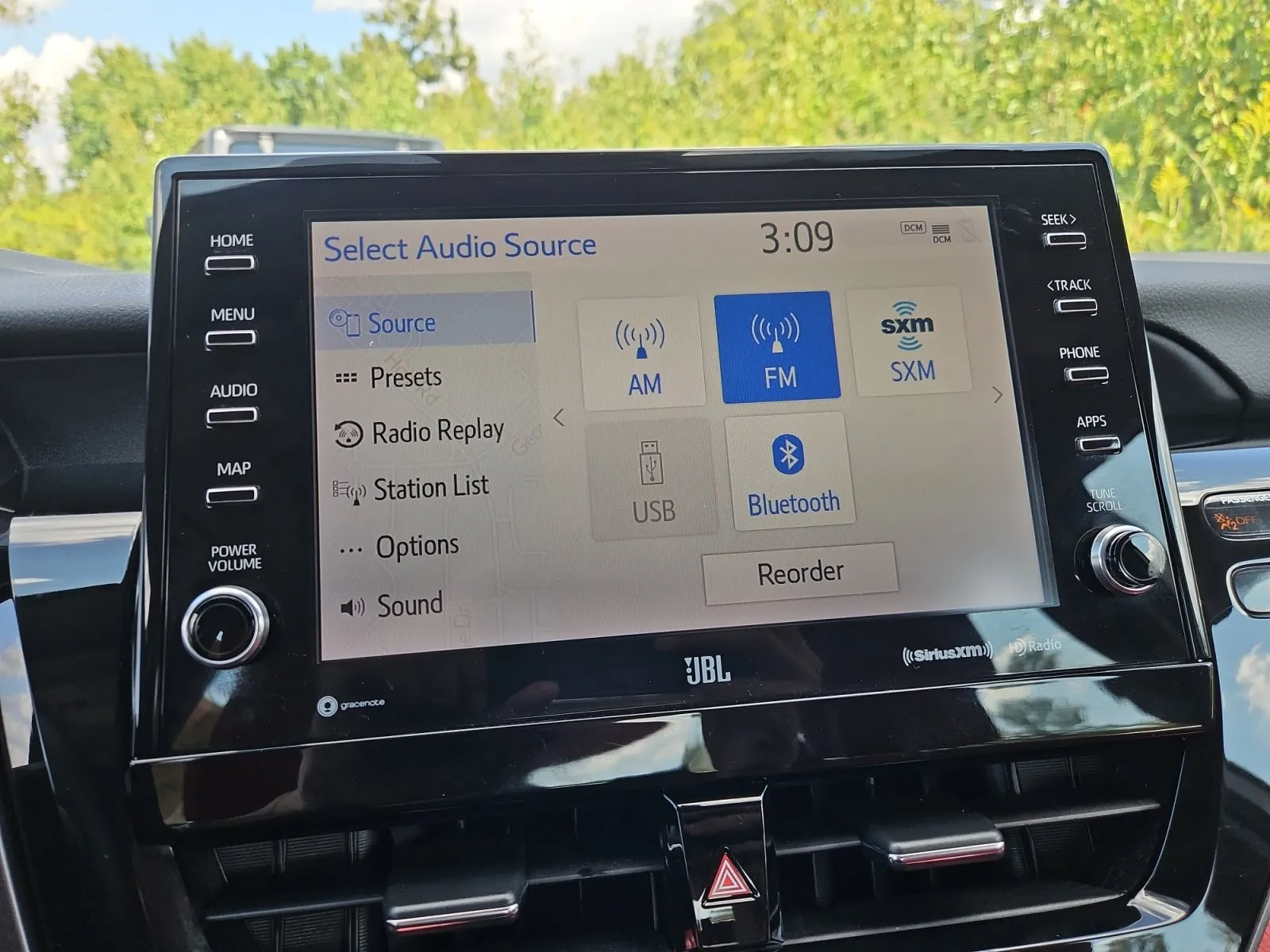 Toyota Camry photo 17