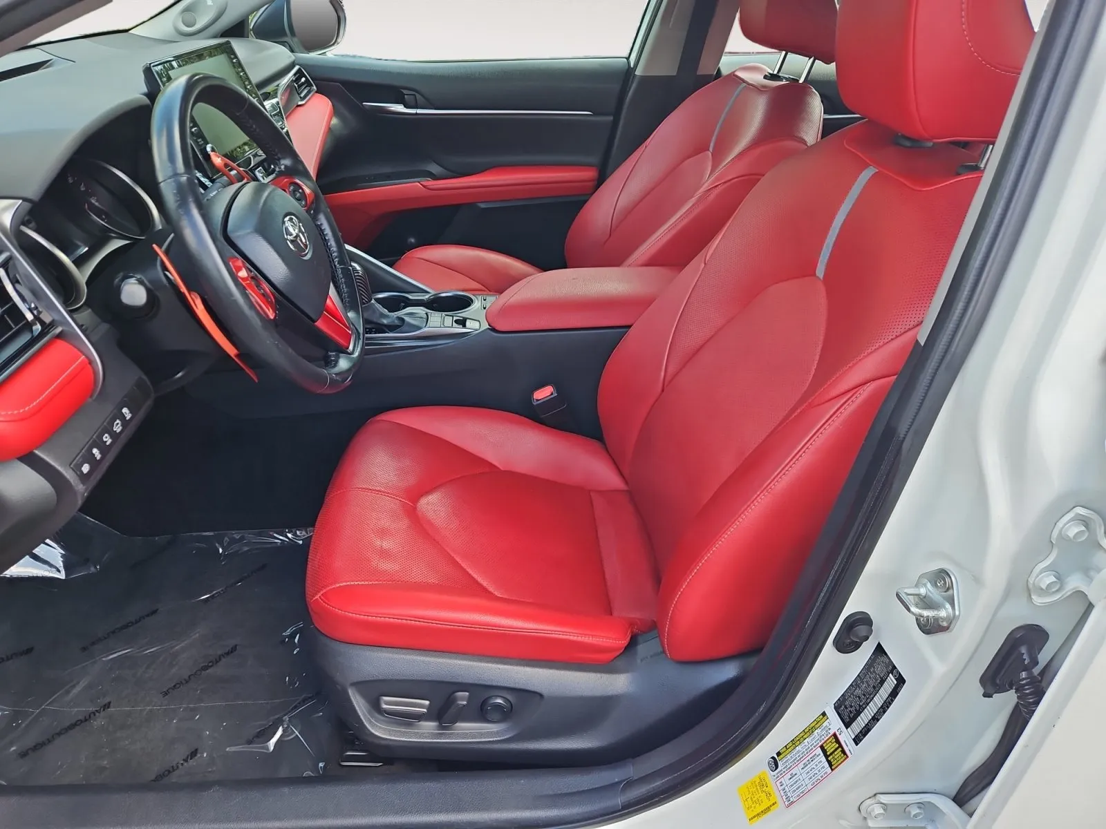 Toyota Camry photo 9
