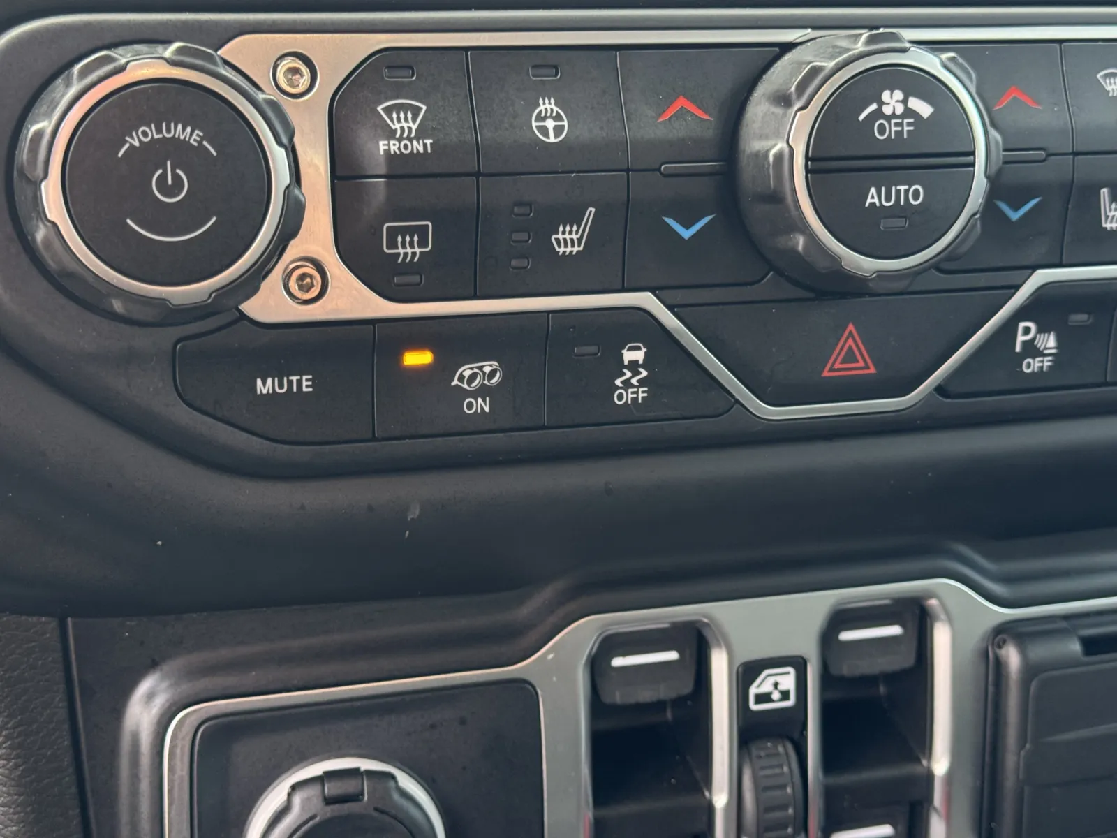 Jeep Wrangler photo 29