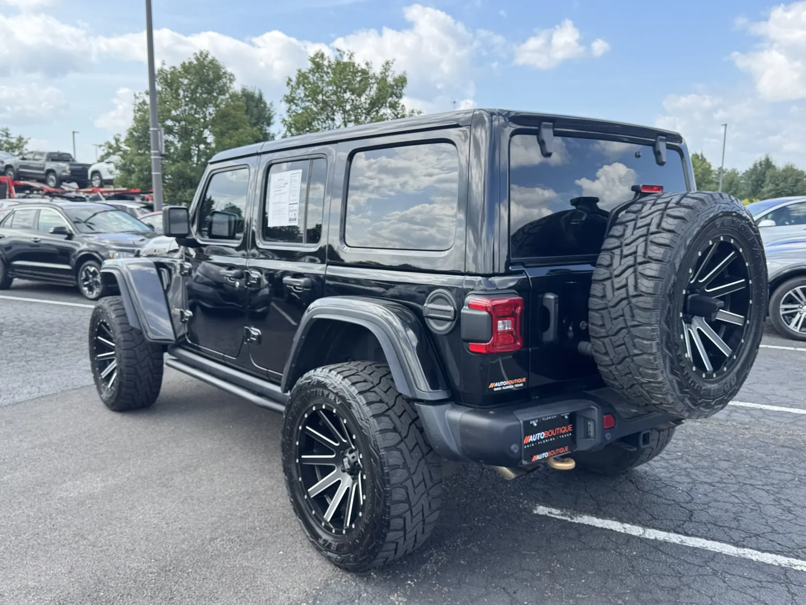 Jeep Wrangler photo 10