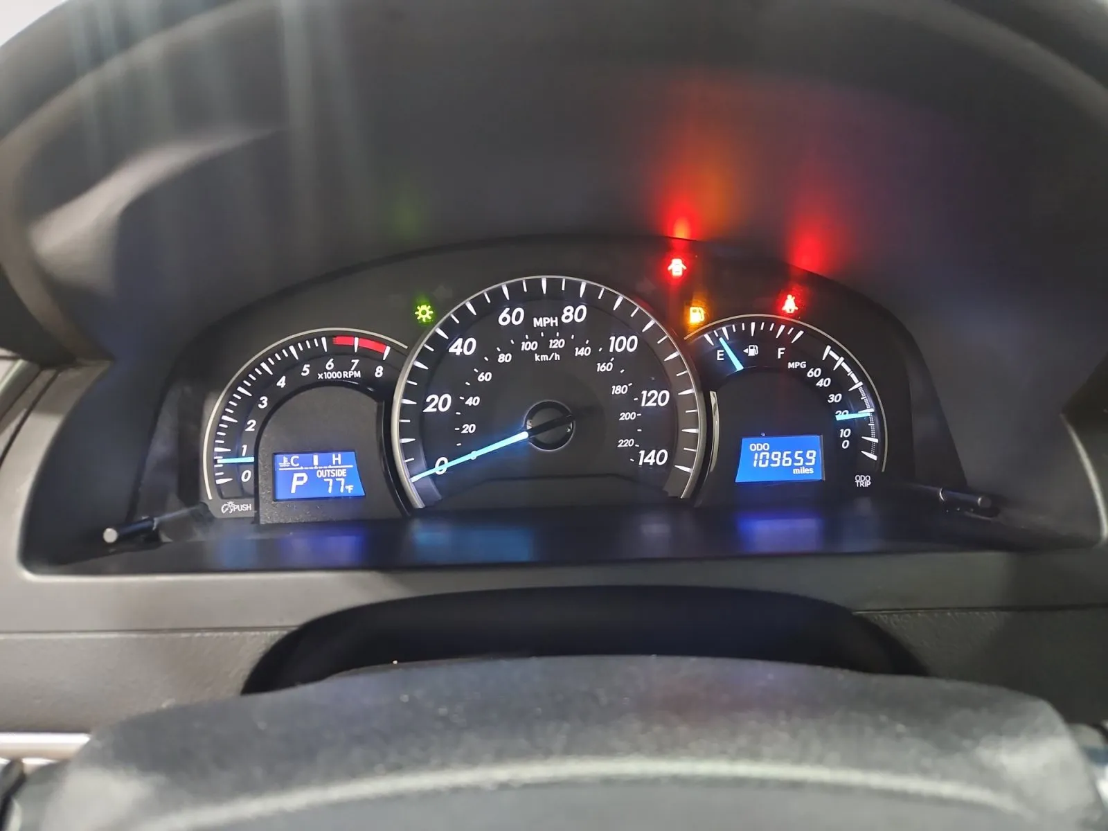 Toyota Camry photo 15