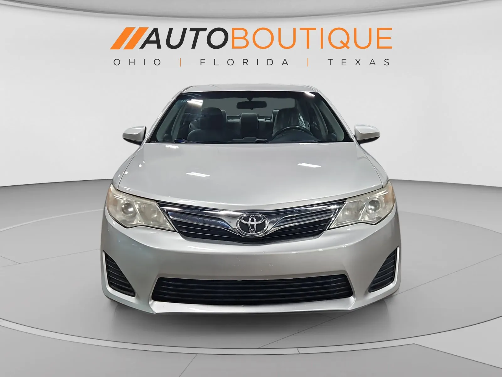 Toyota Camry photo 8