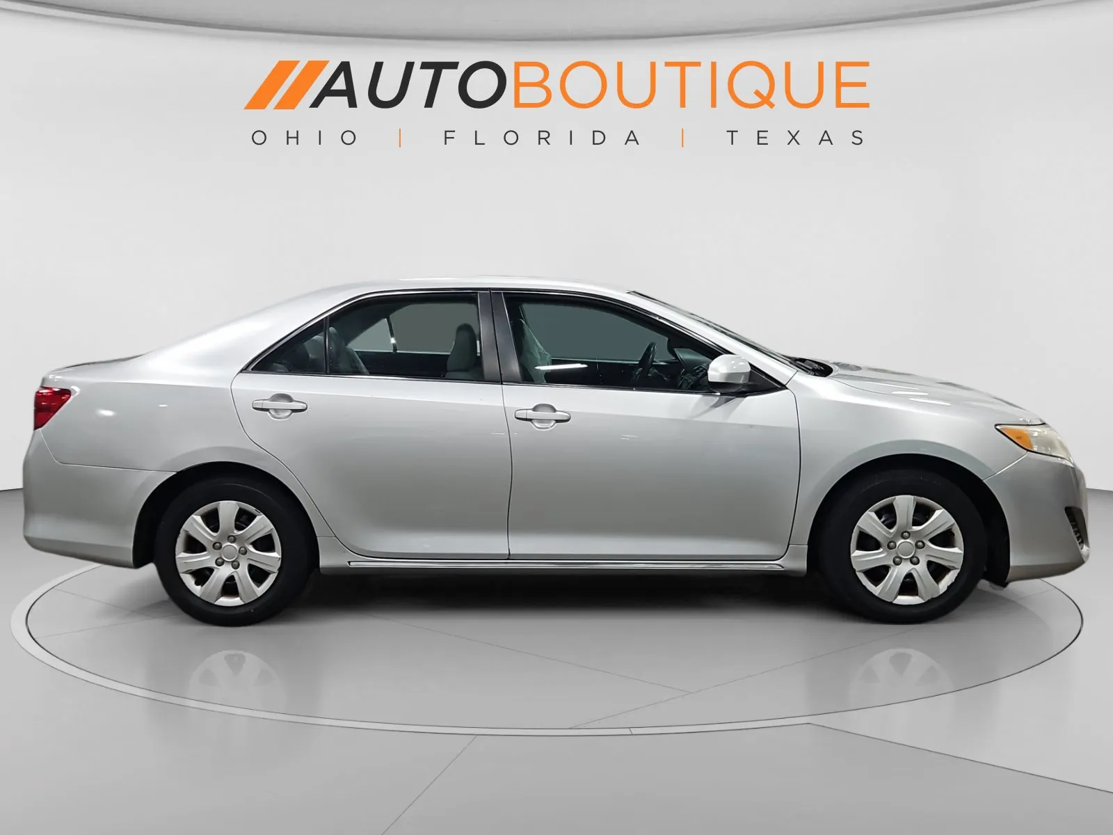Toyota Camry photo 6