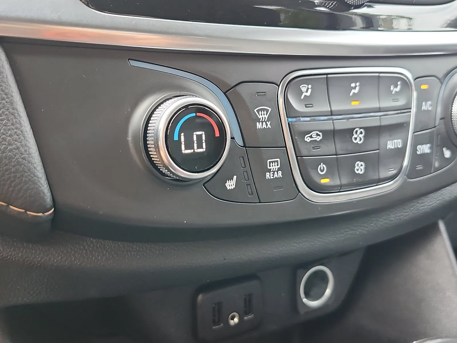 Chevrolet Traverse photo 21