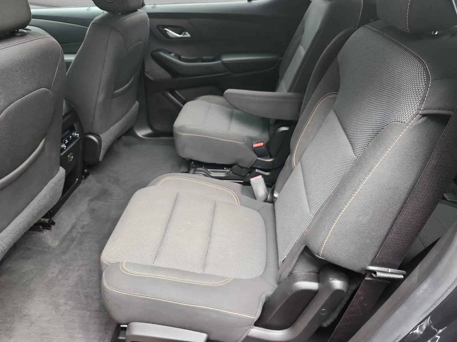 Chevrolet Traverse photo 14