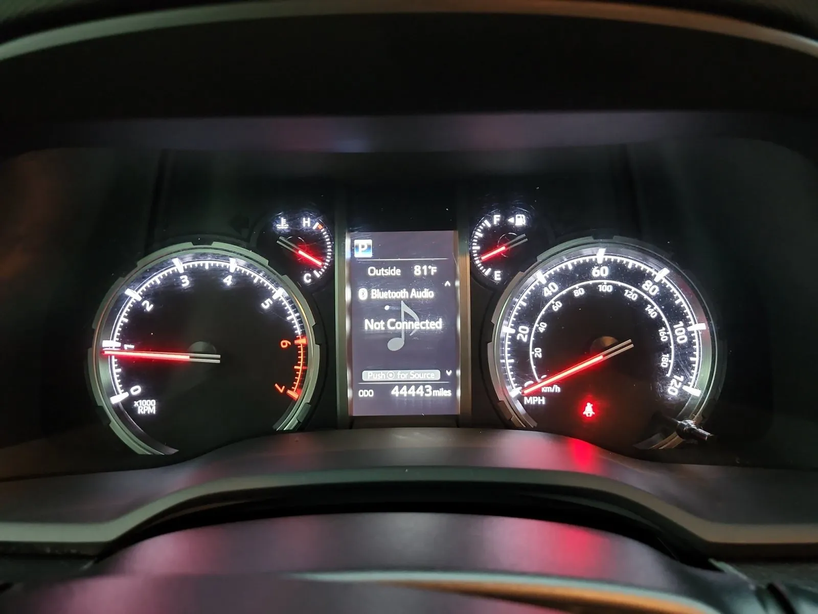 Toyota 4Runner photo 17