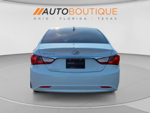 More photos of 2013 Hyundai Sonata GLS at Auto Boutique Ohio, OH