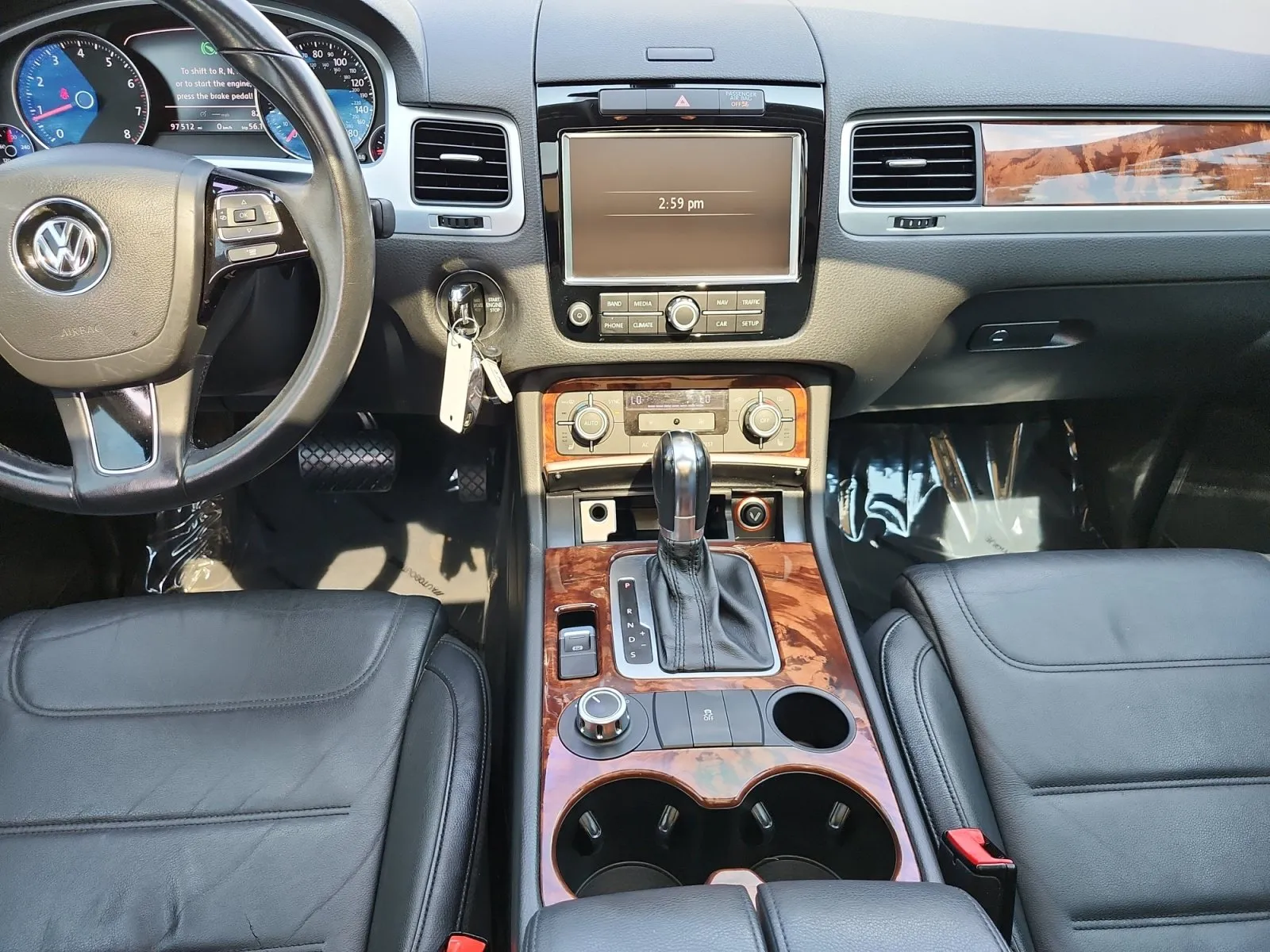 Volkswagen Touareg photo 11