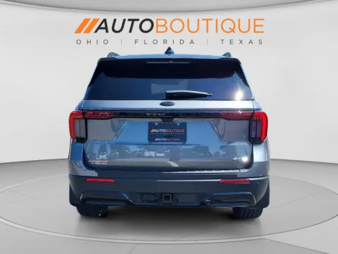 More photos of 2025 Ford Explorer ST-Line at Auto Boutique Ohio, OH