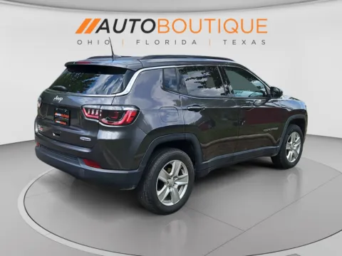 More photos of 2022 Jeep Compass Latitude at Auto Boutique Ohio, OH
