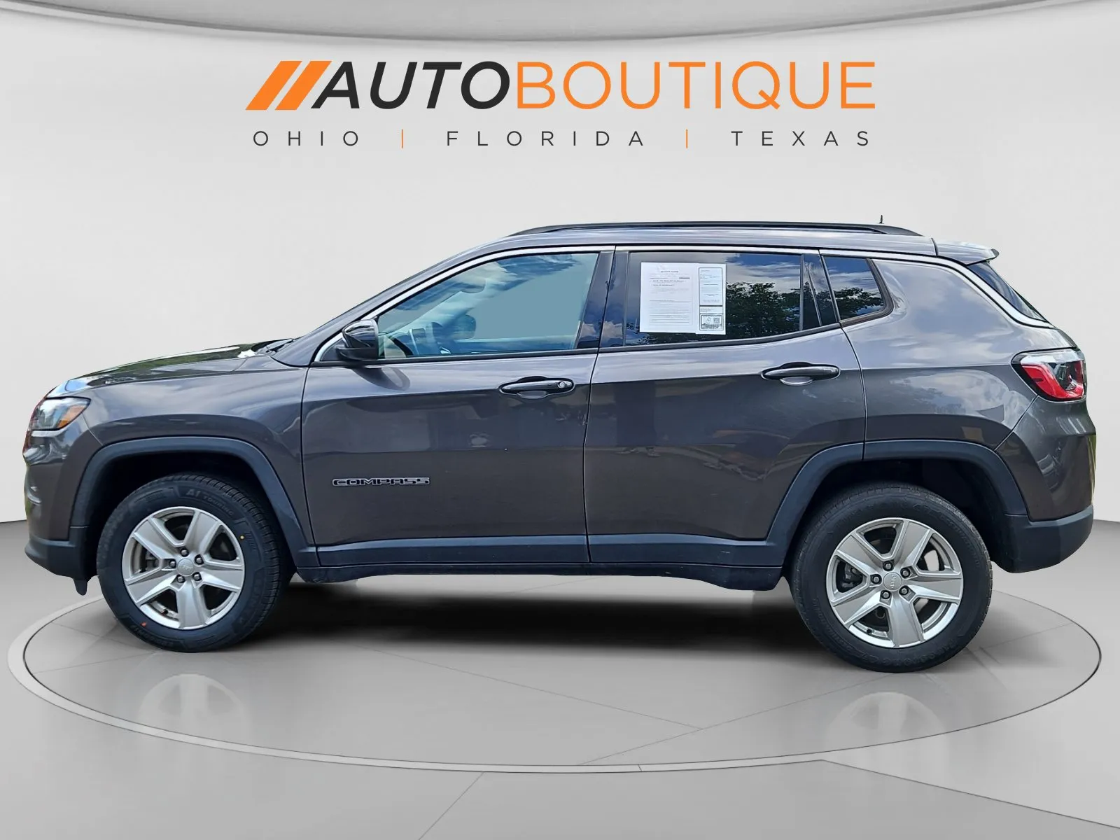 Jeep Compass photo 2