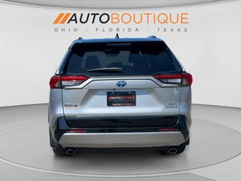 More photos of 2022 Toyota RAV4 Hybrid XSE at Auto Boutique Ohio, OH