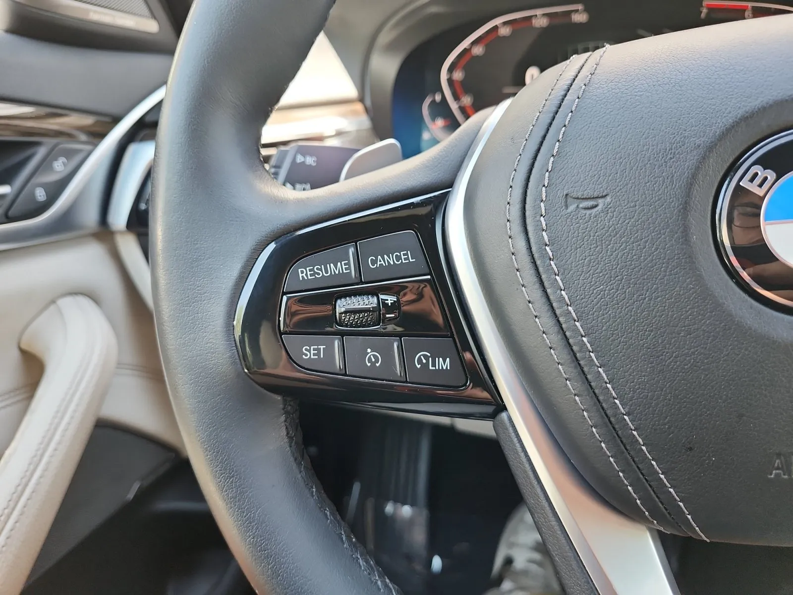 BMW 5 Series photo 30