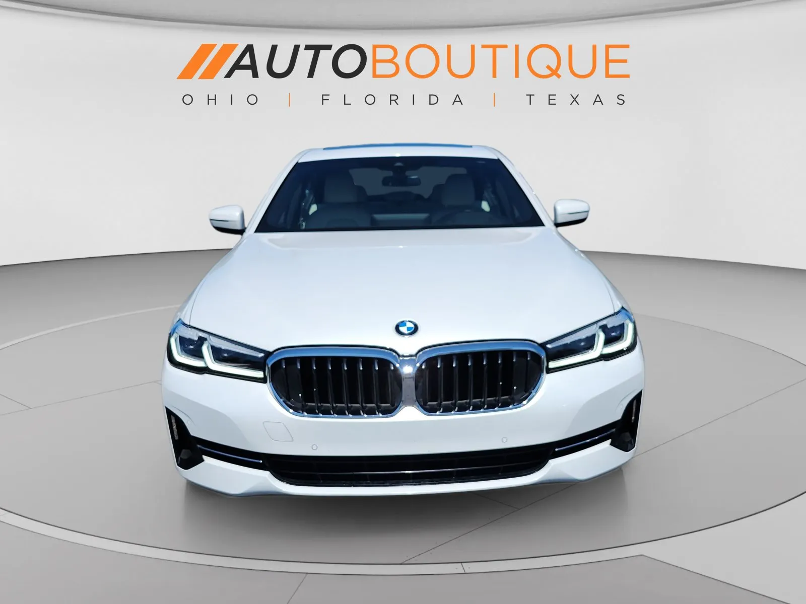 BMW 5 Series photo 8
