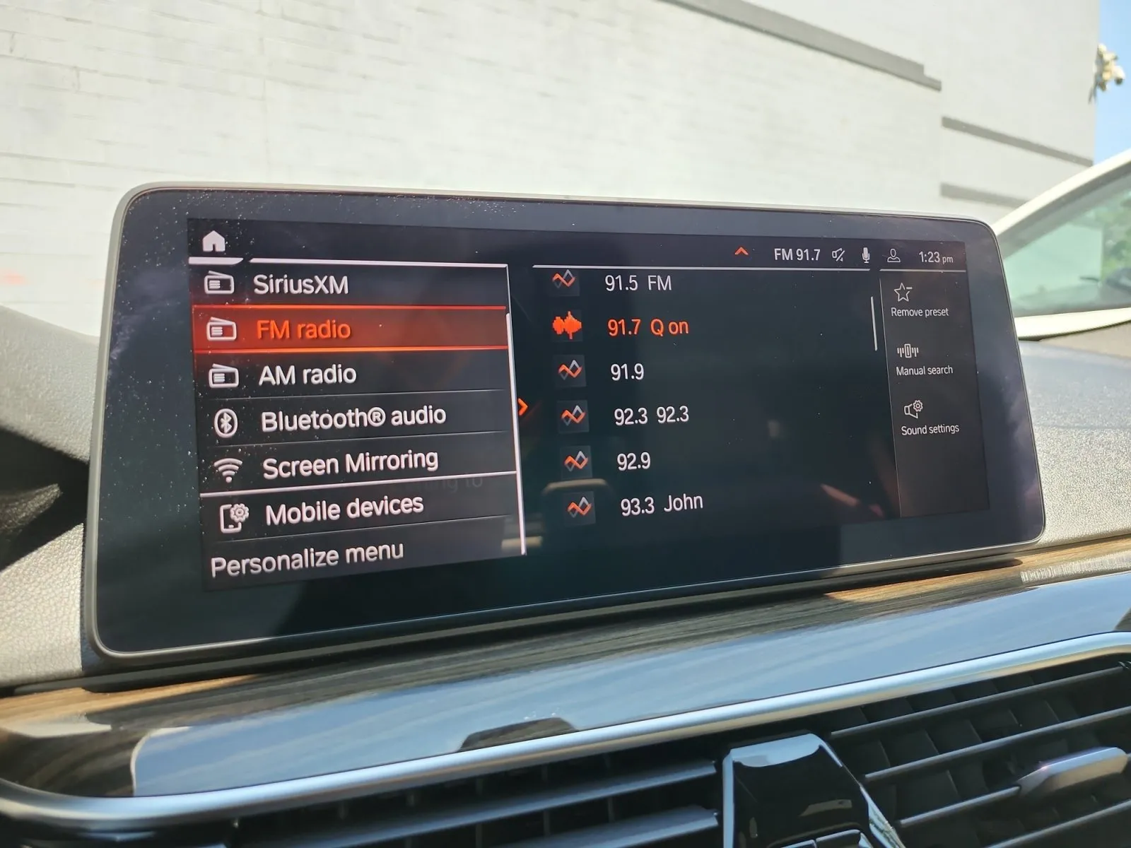 BMW 5 Series photo 21