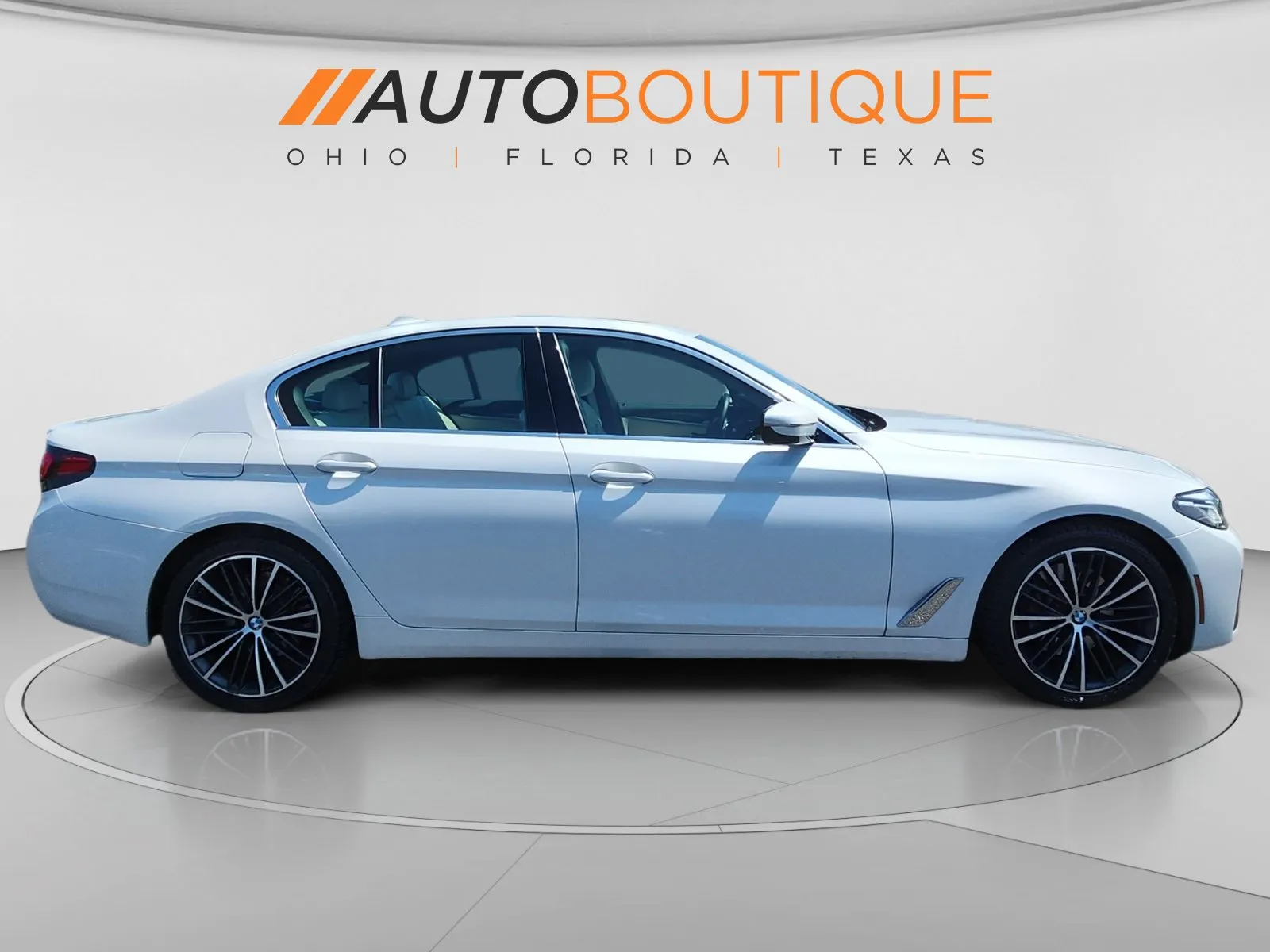 BMW 5 Series photo 6