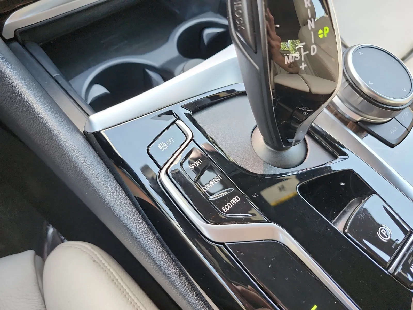 BMW 5 Series photo 27