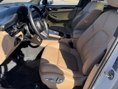 More photos of 2024 Porsche Macan at Auto Boutique Ohio, OH