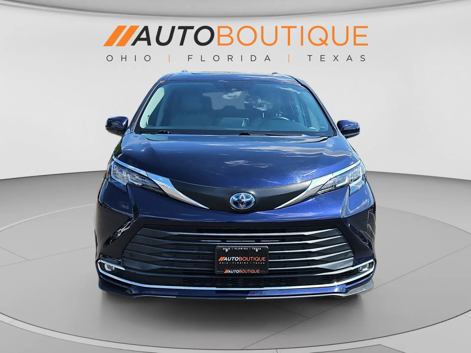 Toyota Sienna photo 8