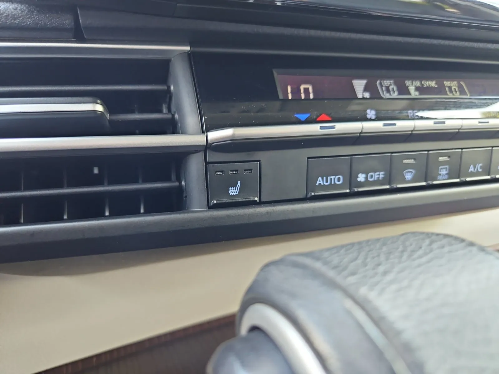 Toyota Sienna photo 21
