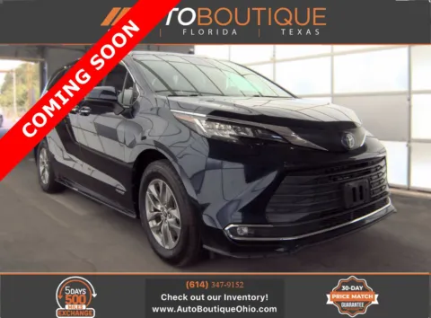 Blue 2021 Toyota Sienna XLE for sale in Columbus, OH
