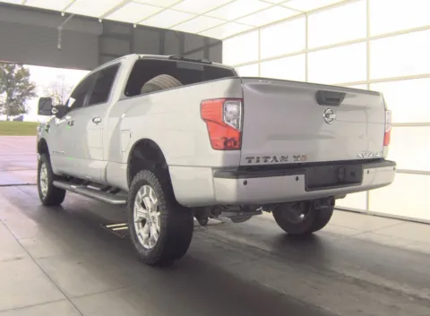 More photos of 2018 Nissan Titan XD SV at Auto Boutique Ohio, OH