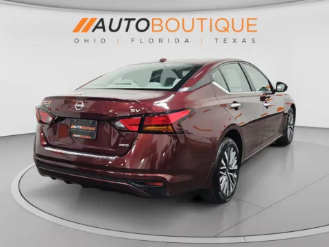 More photos of 2023 Nissan Altima 2.5 SV at Auto Boutique Ohio, OH